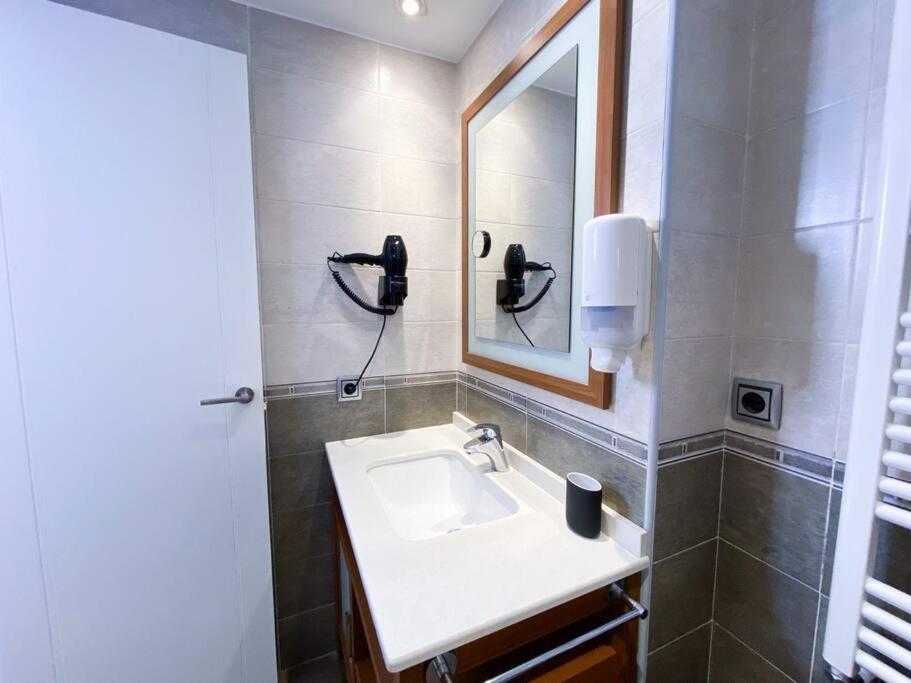 Espectacular Apartamento Con Vistas En Escaldes - 10Min Caminando Al Centro - Parking Gratis L By Bonesvacances Esterno foto